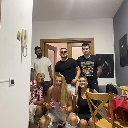 Maison D'Artiste Тирана Экстерьер фото